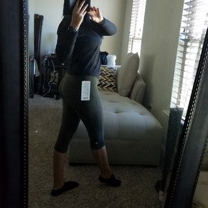 Smooth stride lululemon crops